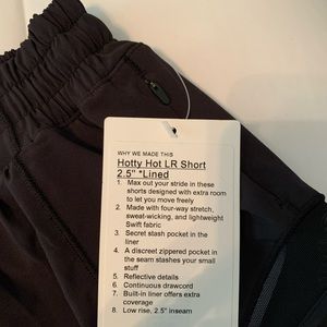 Lululemon Black Hotty Hot LR Shorts 2.5” Lined
